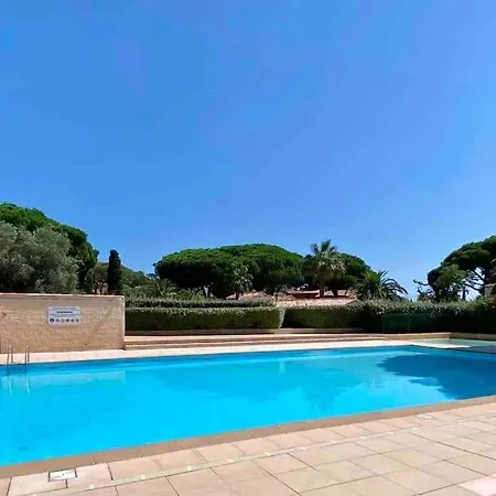 Apartment Spacieux ,lumineux ,proche Des , Piscine Les Issambres